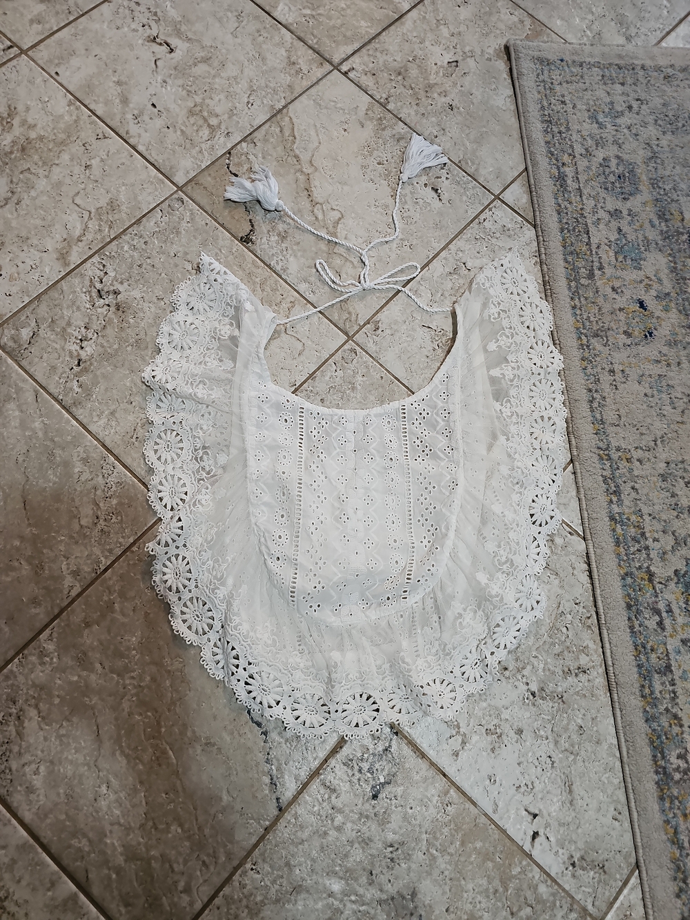Free People Eyelet Lace Crop Top Size M. - Picture 2 of 7